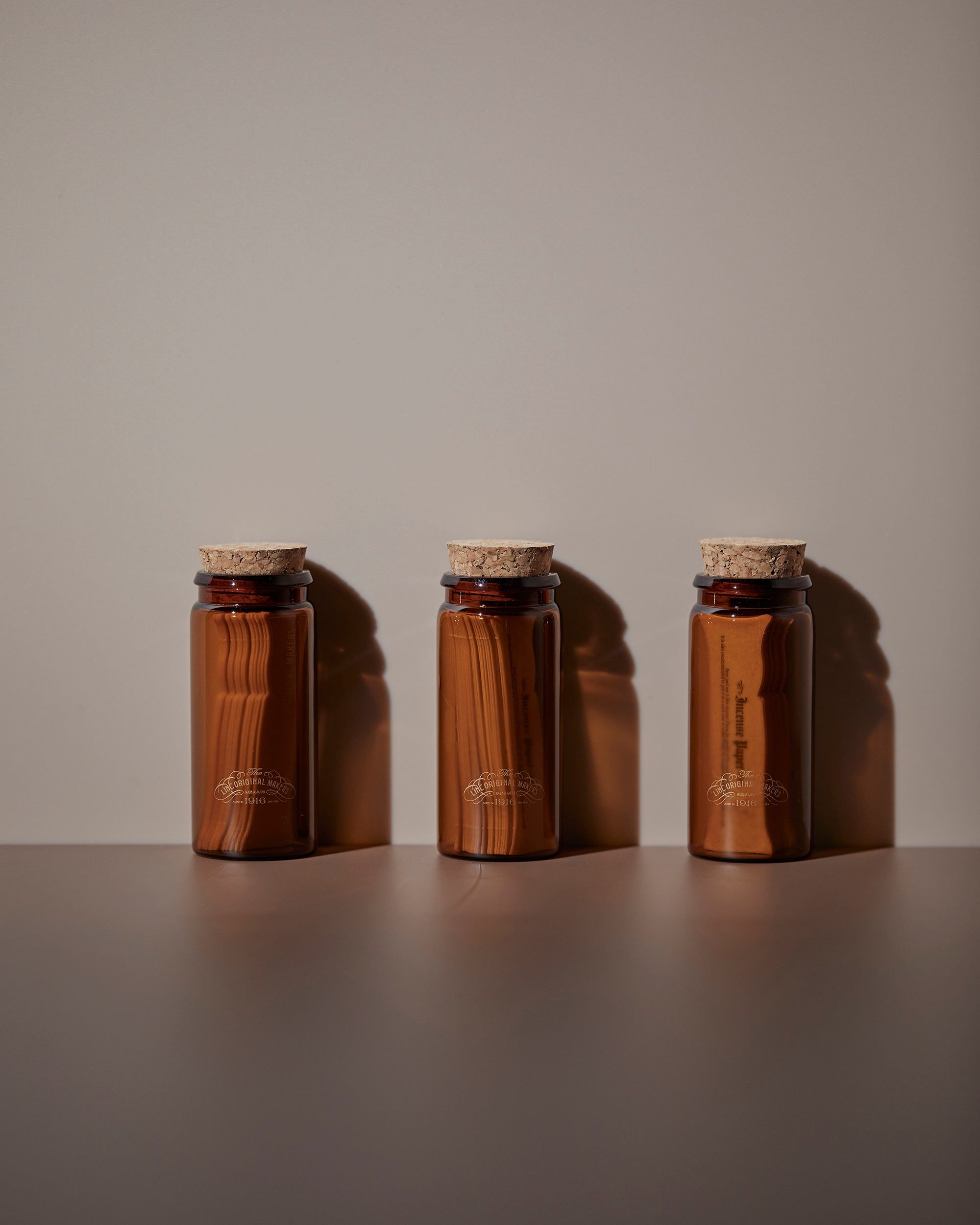 小物 Timc lnc TRADMAN'S TOKYO Incense Paper cask0114729_a99a1736-4084-41c4